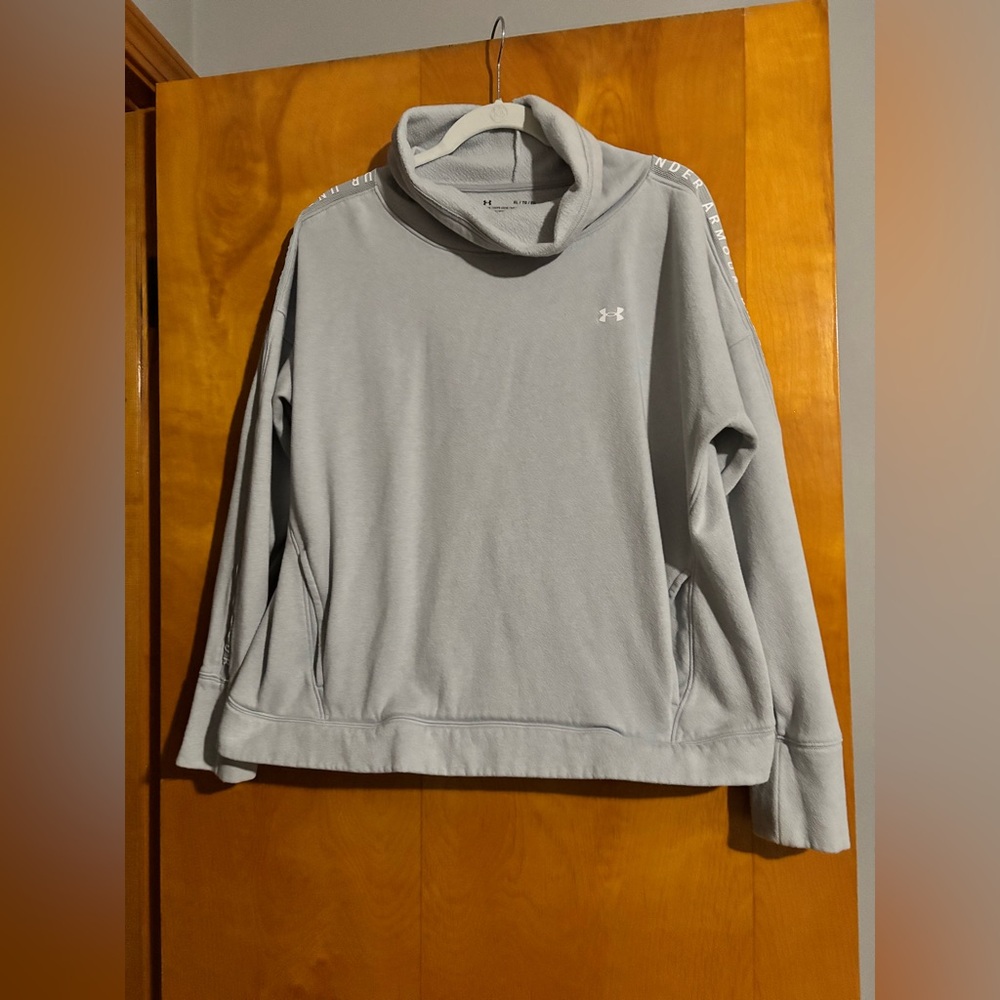 Under Armour Light Gray Fleece funnel neck sweatshirt